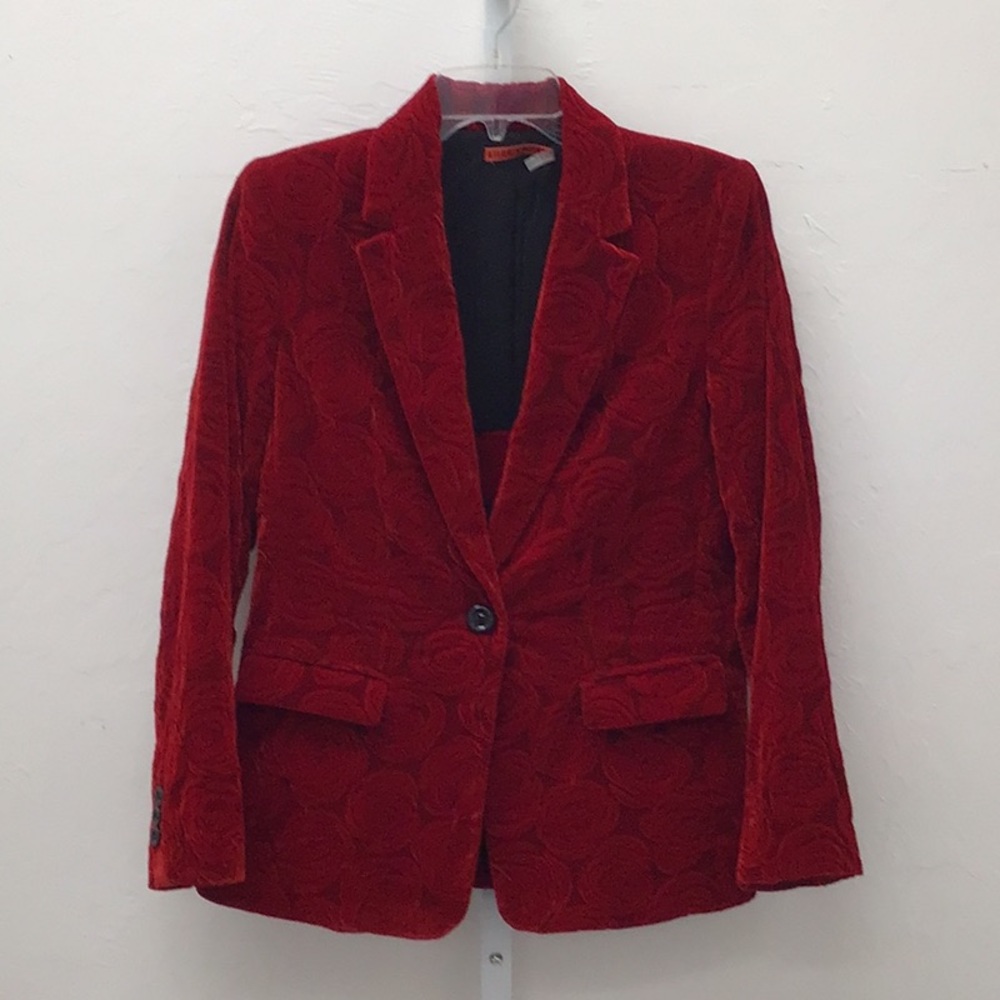 💥💥💥SOLD💥💥💥